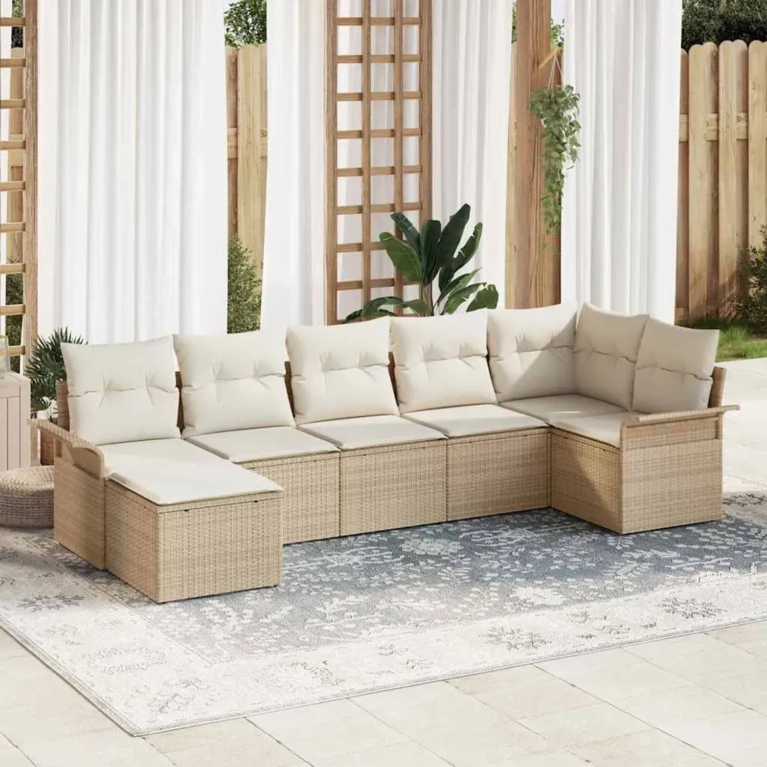 Beiges 7-teiliges vidaXL Garten-Sofa-Set aus Poly Rattan mit Kissen und Stauraum.