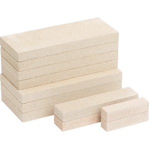 Brennraumverkleidung für Kaminofen Magna 3.0, Ersatzteil aus hellem Stein.