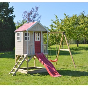 Wendi Toys Kinderspielhaus Alpaka mit Veranda, Rutsche und Schaukel im Garten.
