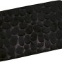 Schwarze Badematte in Kieselsteinoptik, 60x40 cm, aus Mikrofaser für das Badezimmer.