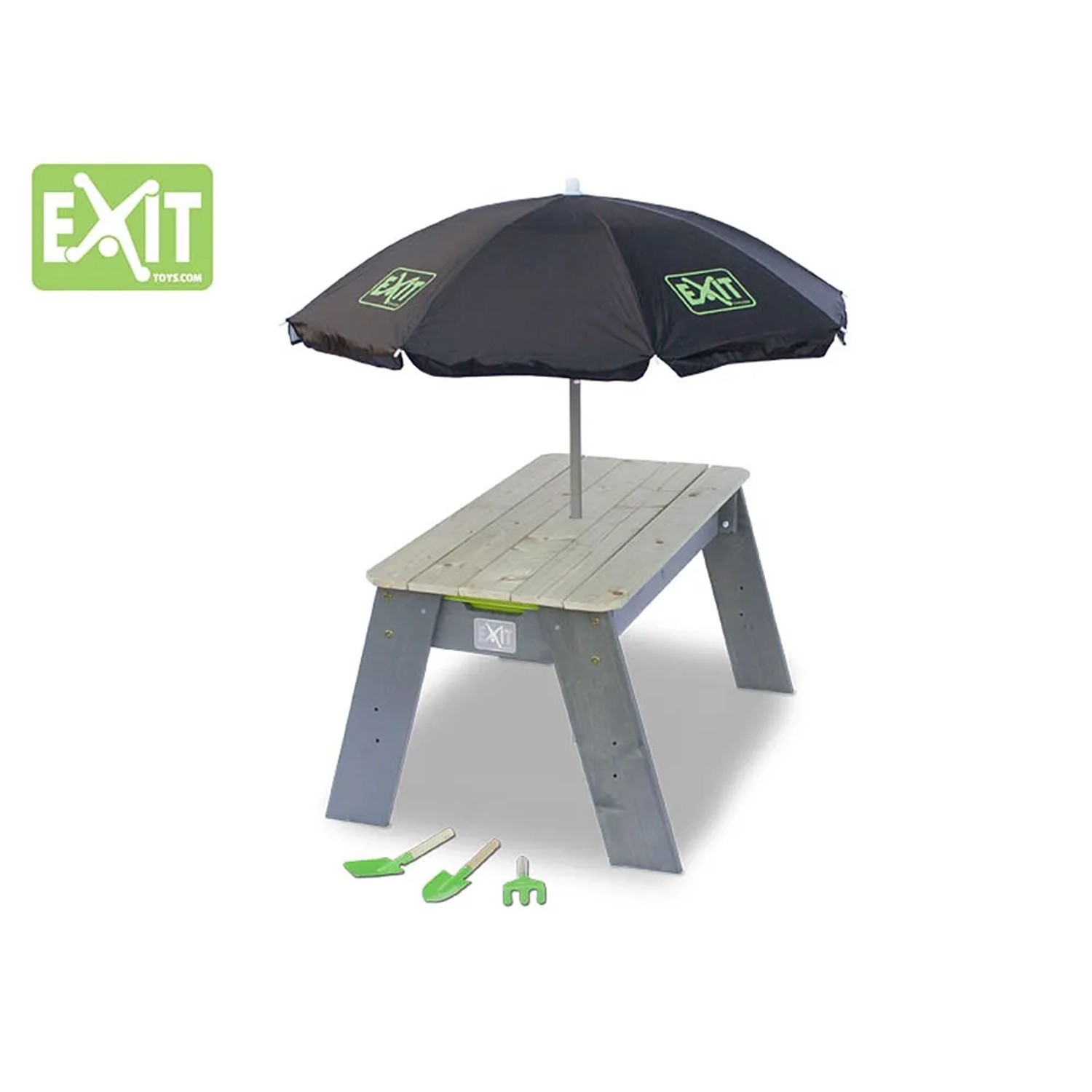 EXIT Aksent Sand- und Wassertisch mit Sonnenschirm und Gartenwerkzeug aus Holz.