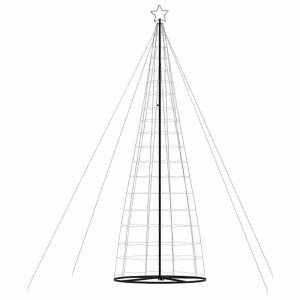 Hoher LED-Weihnachtsbaum mit Stern, warmweißen Lichtern und dunklem Kabel.