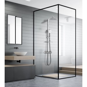 Design Duschsystem Silver Lotus Chrom im modernen Bad mit Dusche, Waschbecken und Spiegel.