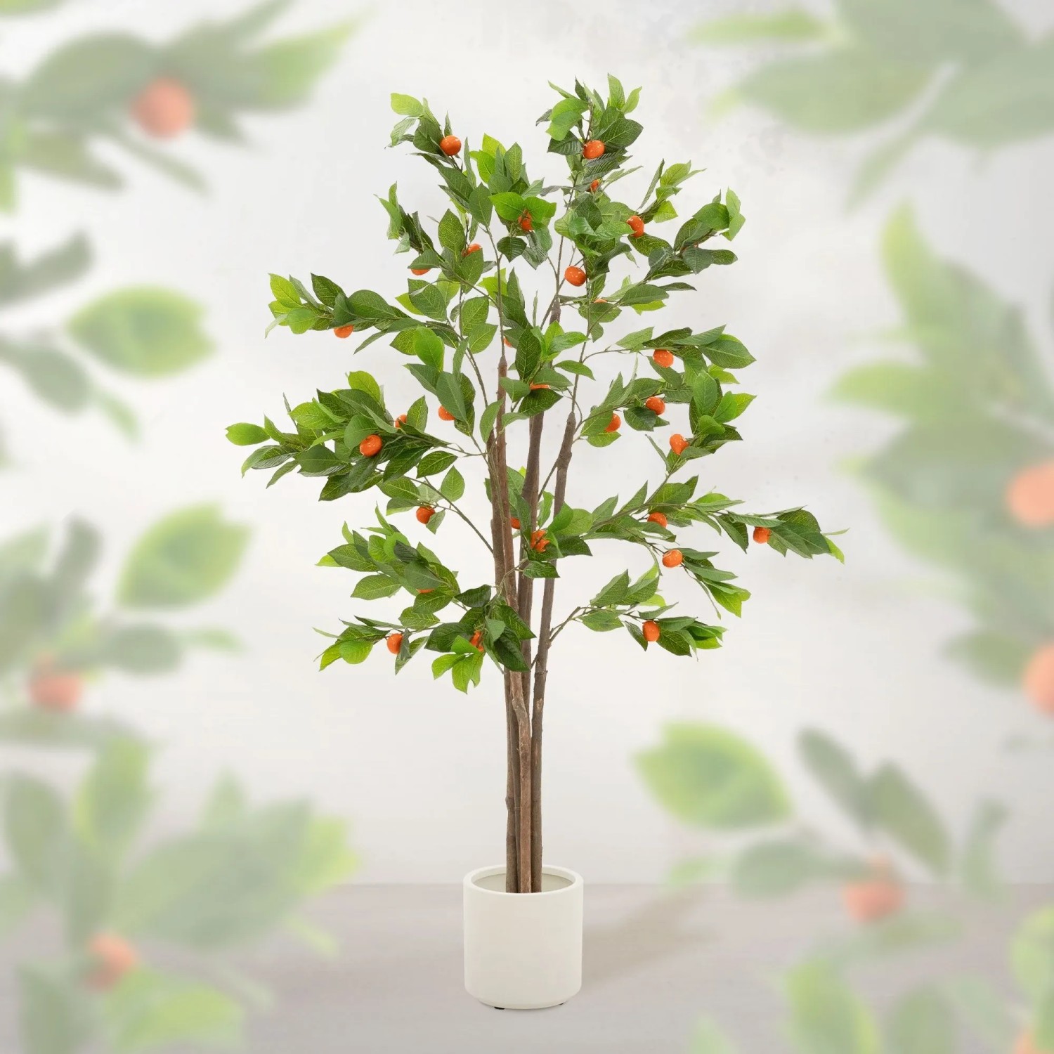 Künstlicher Orangenbaum 160 cm mit grünen Blättern und orangefarbenen Früchten im weißen Topf. Ideal als Dekoration.