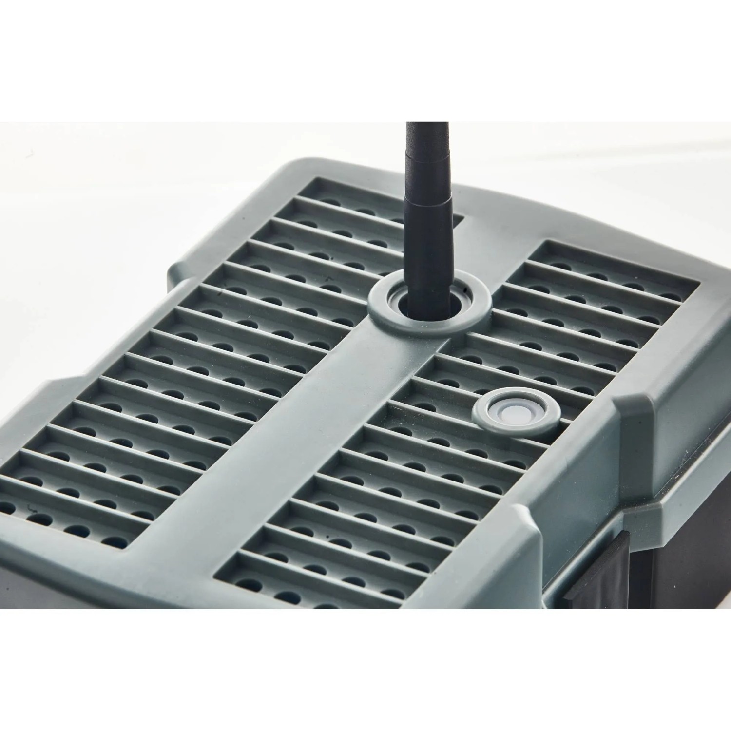 Heissner Solar Unterwasserfilter Set mit Pumpe und UVC-Teichklärer, Detailansicht des Filters.