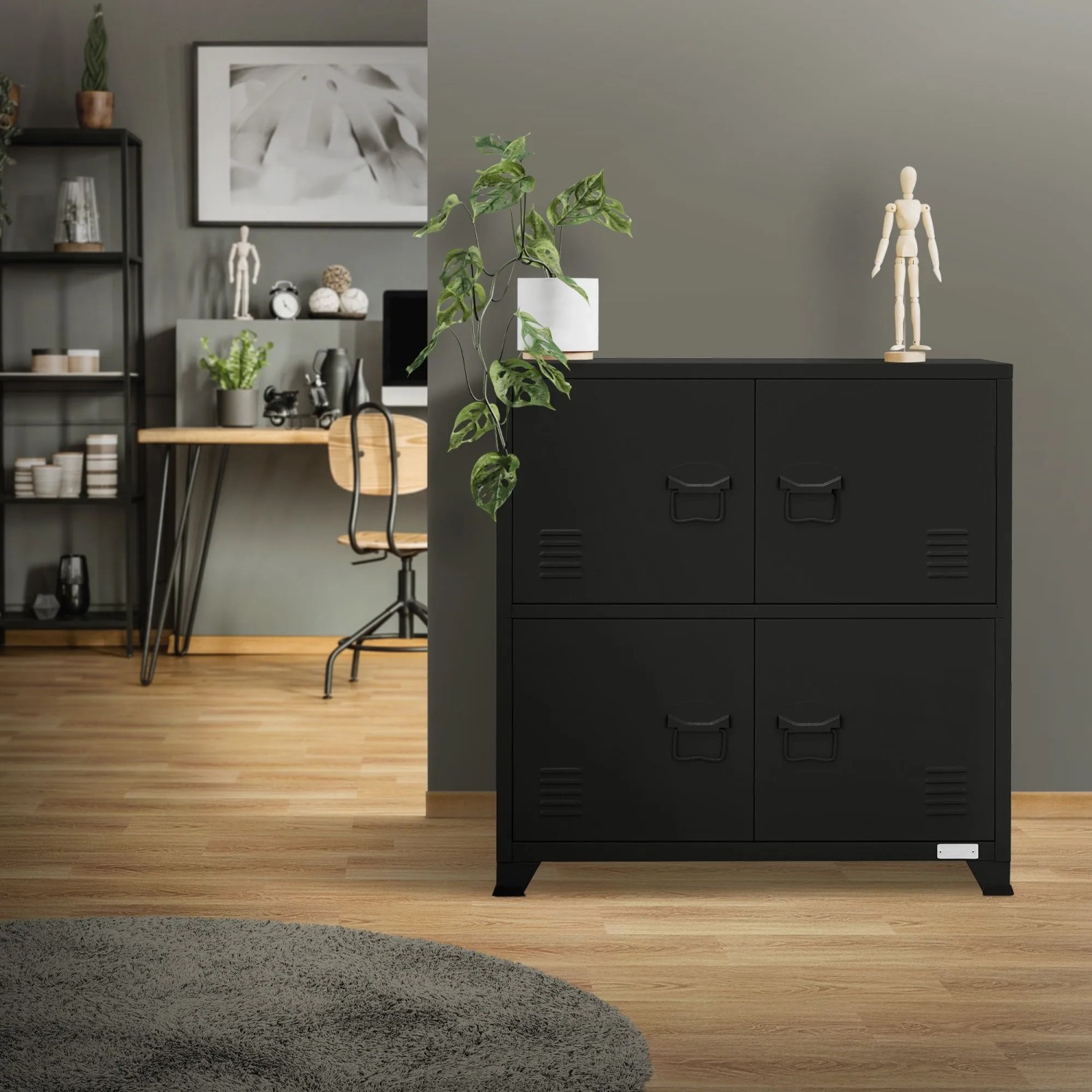 Schwarzer ML-Design Aktenschrank aus Stahl, freistehend, mit 4 Türen und Lüftungsschlitzen.