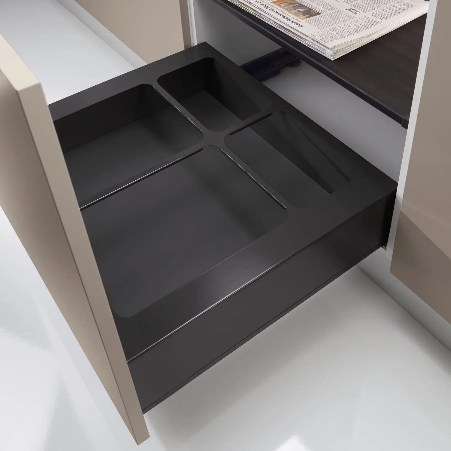 Ninka Eins2vier Abdeckrahmen Korpusbreite 600mm Stahl Dunkelgrau