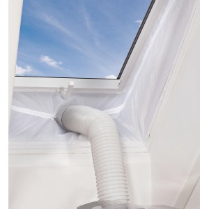 Fensterabdichtung Hot Air Stop am Fenster mit Klimagerät-Schlauch für mobile Klimaanlage.