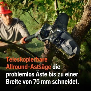 Husqvarna Akku-Kettensäge Aspire PE5-P4A mit Teleskopstiel beim Beschneiden eines Astes.
