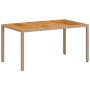 Beiger Gartentisch 150x90 cm aus Poly Rattan mit Akazienholz-Tischplatte.