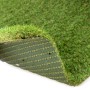 Detailaufnahme des Primaflor Kunstrasen Cyprus, 47mm hoch, weiche Haptik, für Balkon, Terrasse und Garten.