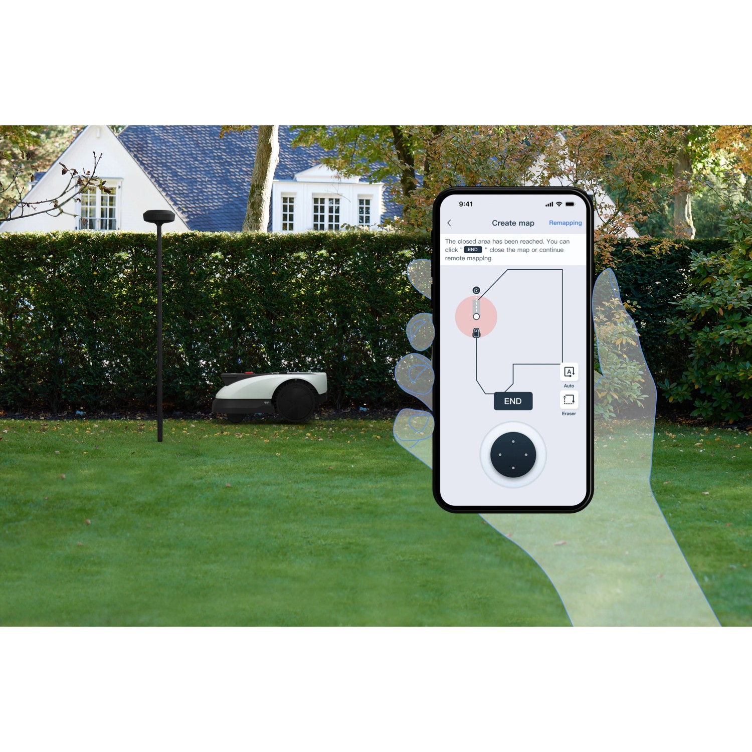 Ecovacs Goat O800 RTK Mähroboter im Garten, gesteuert per App auf Smartphone.