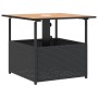 Schwarzer vidaXL Gartentisch mit Schirmloch, 55x55 cm, aus Poly Rattan und Akazienholz.