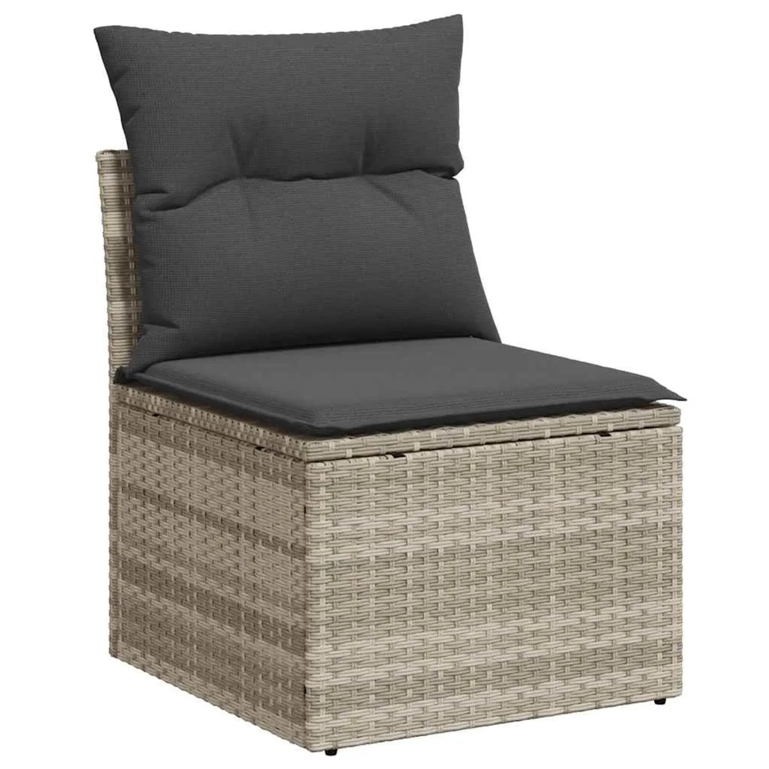 Hellgraues Gartenmöbel-Element aus Rattan mit Kissen als Teil eines modularen Sofa-Sets.