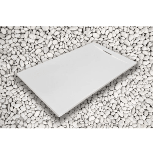 Weiße Frascio Duschwanne 100x70 cm aus Kunstmarmor mit Steinoptik und Ablaufgitter.