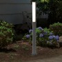 Schwarze LED-Wegeleuchte Tony von Näve, moderne Stehlampe für den Außenbereich.