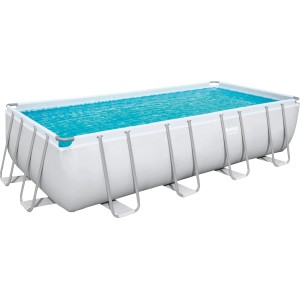 Rechteckiger Bestway Stahlrahmenpool Power Steel mit blauem Wasser und grauem Rahmen.