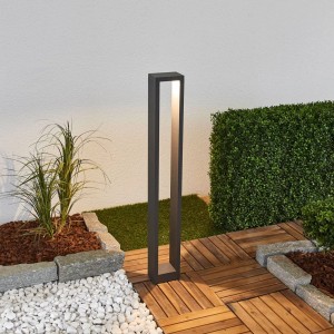 Moderne, schwarze LED Wegeleuchte Lucande Jupp aus Aluminium für den Außenbereich.