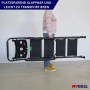 Zusammengeklappte PROREGAL Profi-Trittleiter mit 4 Stufen, Stahl schwarz, leicht transportierbar.