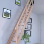 StarWood Holztreppe Buche mit Holzgeländer und 2 Querleisten, unbehandelt und für Innenräume.