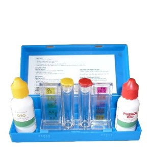 Pooltester-Set zur manuellen Wasseranalyse von Chlor und pH-Wert mit Testflüssigkeiten und Farbskala.