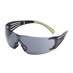 3M SecureFit 400 Schutzbrille mit getönten Gläsern und grünem Bügel-Akzent für optimalen Augenschutz.