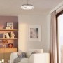 Weißer Eglo LED-Deckenventilator Riomaggiore, Ø 77 cm, mit eingezogenen Flügeln als moderne Deckenleuchte im Wohnzimmer.