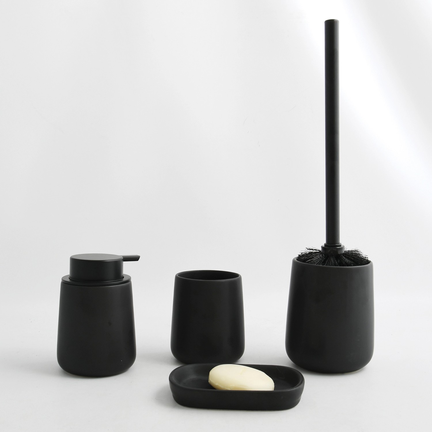 MSV Maonie Bad-Set, Keramik, mattschwarz: Seifenspender, Becher, Seifenschale mit Seife, WC-Garnitur.