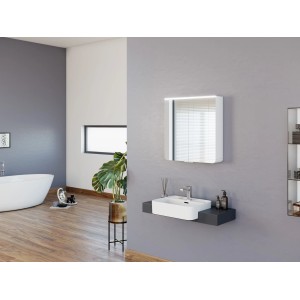 Jokey Spiegelschrank Xanto Line LED, 63x66 cm, weiß hochglänzend im Badezimmer.