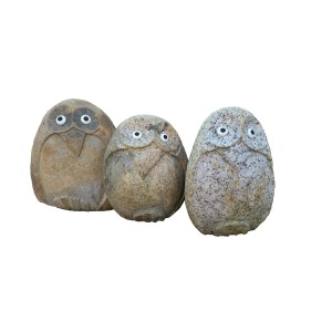 Drei Eulen aus Naturstein als Gartendeko, handgefertigt und Unikate.