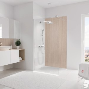 Schulte Duschrückwand DecoDesign Travertin-hell, 210x100 cm im Badezimmer.