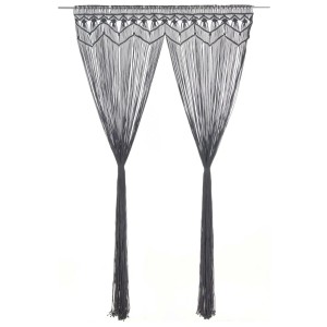 Anthrazitfarbener Makramee Vorhang 140x240 cm aus Baumwolle mit dekorativem Muster.