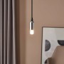 Eglo E14 LED Leuchtmittel, 2,5 W, warmweißes Licht in modernem Ambiente.
