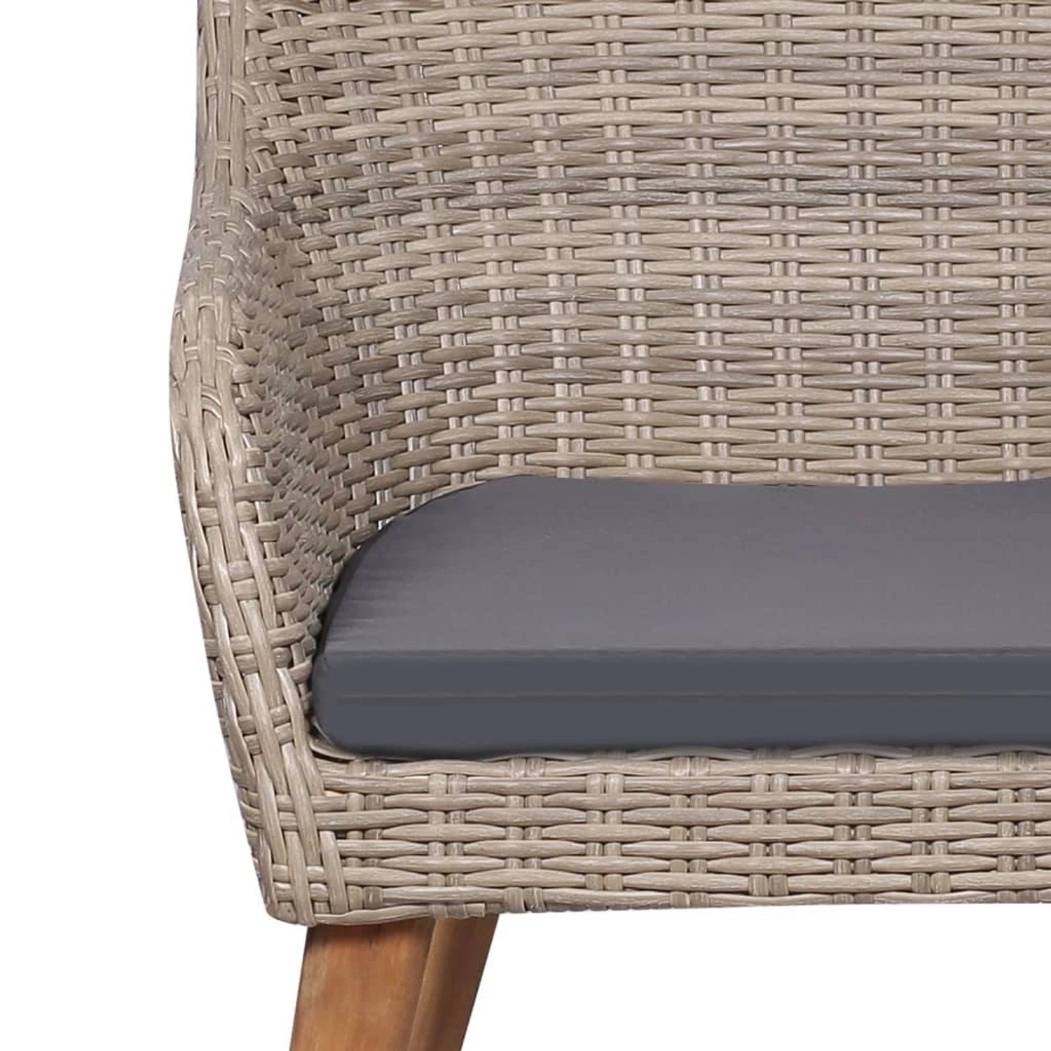 Detailansicht: Brauner Gartenstuhl mit grauem Kissen aus der 5-tlg. vidaXL Essgruppe.