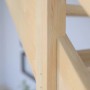 Detailaufnahme: StarWood Treppe Korfu, Fichte, gewendelt, mit Holz-Edelstahl-Geländer.