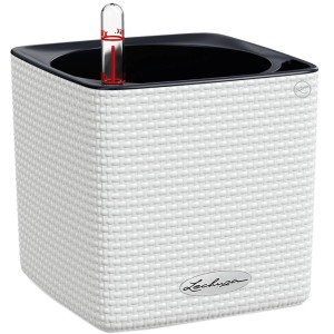 Weißes Lechuza Cube Color 14 Pflanzgefäß (14x14 cm) mit Bewässerungsanzeige für Kräutertöpfe.