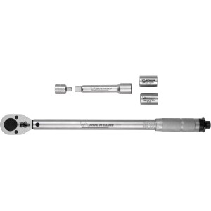 Michelin Drehmomentschlüssel MTW 210 mit Zubehör für Autoreparatur.