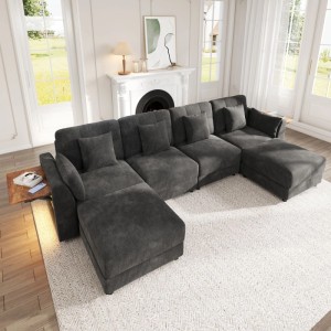 Dunkelgraues Merax Modul Ecksofa in U-Form aus Chenille-Stoff mit Hocker und Kissen im modernen Wohnzimmer.