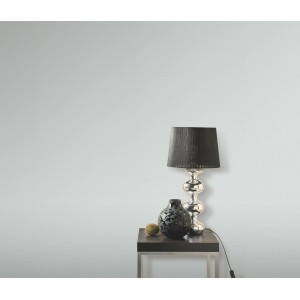 Helle, textile Erismann Vliestapete Elle Decoration 4 Woven Hellgrau an der Wand.