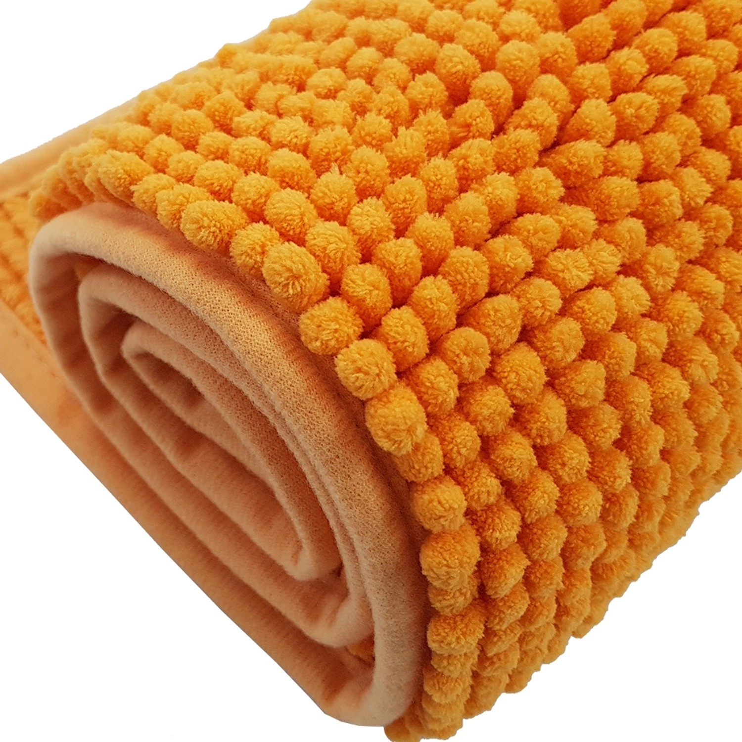 Orangefarbenes NYVI Badematten Set Chenille, 2-teilig, gerollt. Flauschiger Badteppich und WC-Vorleger.