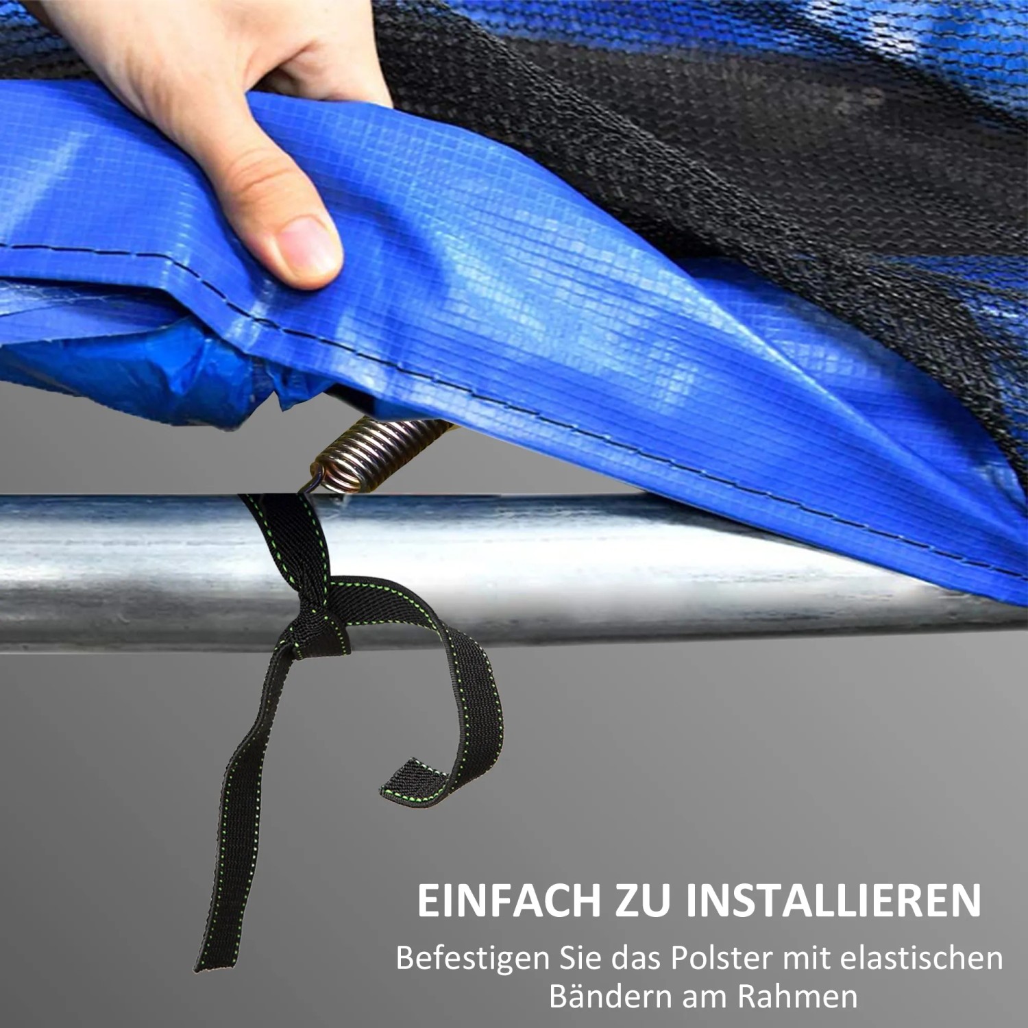 Detailaufnahme der Befestigung einer blauen SPORTNOW Trampolin Randabdeckung am Trampolinrahmen.