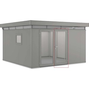 Biohort CasaNova Gartenhaus mit Tür-Glaseinsatz für mehr Licht im Innenraum.