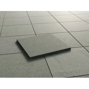 Terrassenplatte Naturstein Anthrazit-Grau, 60x60x3 cm, geflammte Oberfläche. Ideal für Terrasse und Garten.