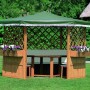 Holzpavillon Marburg mit grüner Plane, Tisch und Bänken sowie Blumenkästen.