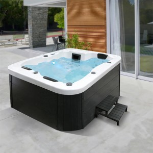 Outdoor Whirlpool White Marble Pure mit WPC-Verkleidung und zwei Stufen. Entspannung pur im Garten.