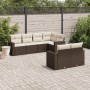 Braune 7-tlg. vidaXL Garten-Sofagarnitur aus Poly Rattan mit cremefarbenen Kissen.
