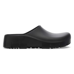 Schwarzer Birkenstock Super Birki 2.0 PU Clog, seitlich, mit dicker, profilierter Sohle. Ideal als Arbeitsschuh.