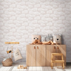Kinderzimmer mit A.S. Creation Vliestapete Wolken in Creme-Weiß, kombiniert mit Holzmöbeln und Spielzeug.