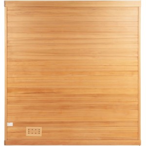 Detailansicht der Tannenholz-Rückwand der Sauna SKYLINE BIG. Naturholz mit Lüftungsschlitz.