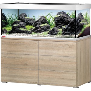 Eheim Aquarium-Kombination Proxima TEC 325 Eiche mit Unterschrank, bepflanzt und dekoriert.